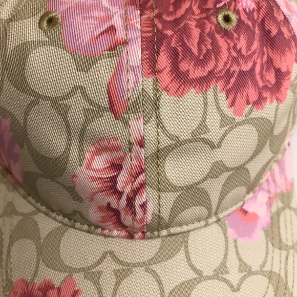 Coach Hat With Signature Kaffe Fassett Print - Picture 3 of 9